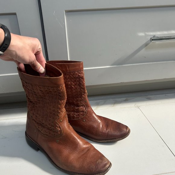 Frye Leather Booties Size 9 - Picture 2 of 3